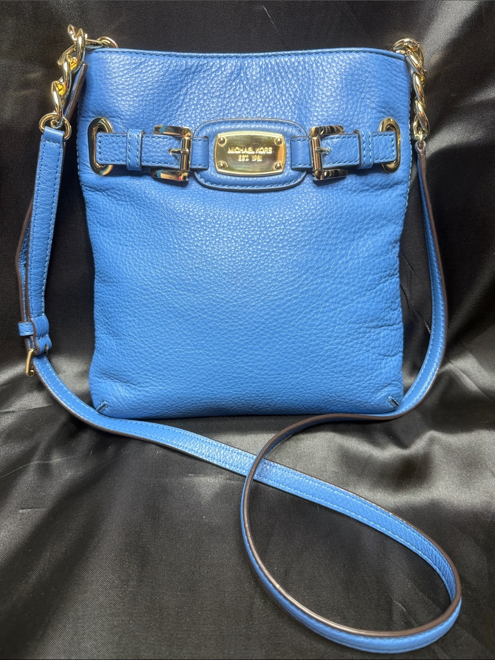 MICHAEL MK MICHAEL KORS PEBBLED LEATHER BLUE HAMILTON CROSSBODY / SHOULDER BAG